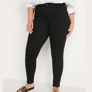 High-Waisted Rockstar Super Skinny Jeans in Black